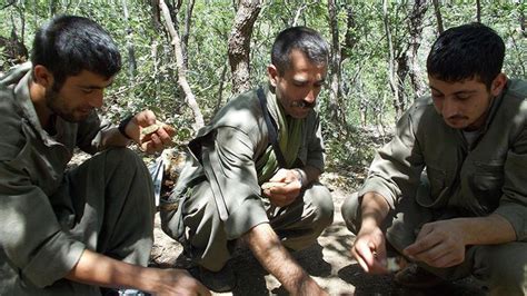 M­e­t­r­o­p­o­l­l­e­r­d­e­ ­S­a­l­d­ı­r­ı­ ­Y­a­p­m­a­k­ ­Ü­z­e­r­e­ ­E­ğ­i­t­i­l­e­n­ ­P­K­K­­l­ı­ ­4­ ­T­e­r­ö­r­i­s­t­ ­Y­a­k­a­l­a­n­d­ı­
